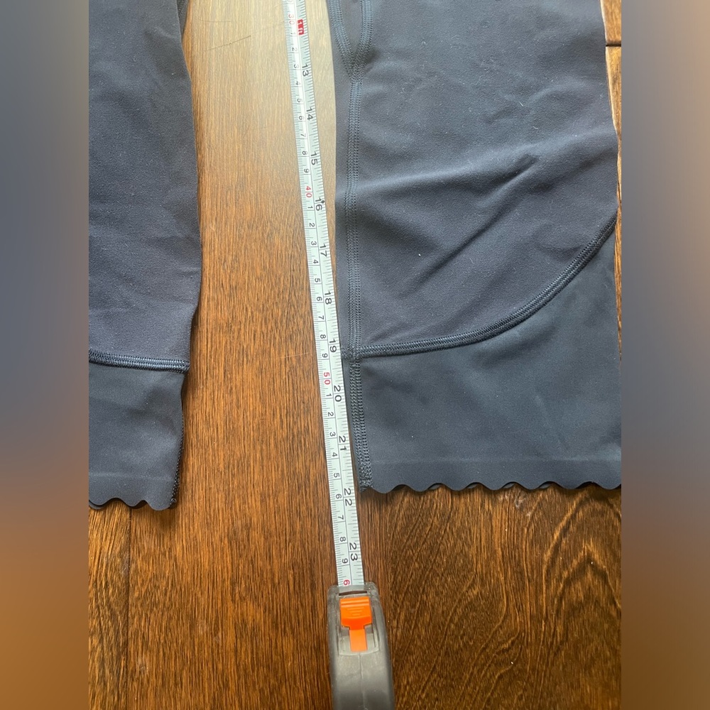 Lululemon, Cropped aligns - Picture 3 of 11